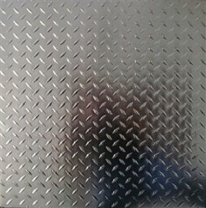 Detail Master Diamond Tread Plate 3.5" x 2.5 " (1/24 & 1/25)