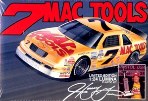 1995 Chevy Lumina 'Mac Tools'  #  7 Harry Gant  (1/24) (fs)