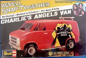 1977 Chevy 'Charlie's Angels' Van (1/32) (fs)