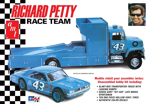 # 43 Richard Petty Race Team Dodge Dart & Ford Renntransporter 1:25 AMT 1072 