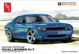 2009 Dodge Challenger R/T (1/25) (fs) Damaged Box
