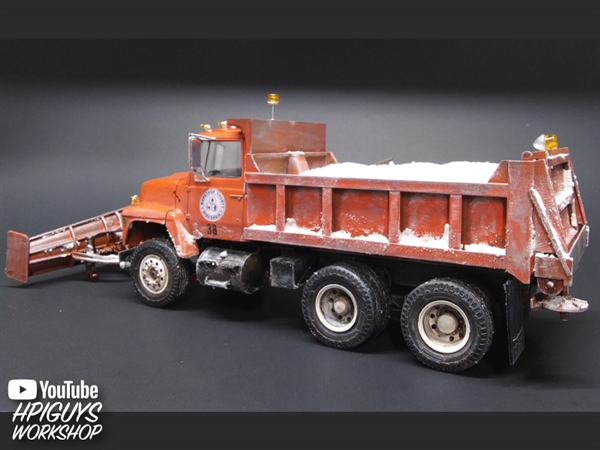 AMT Models 1178 Ford LNT-8000 Snow Plow  Plastic Model Kit 1/25 Scale HH 