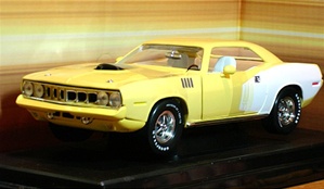 1971 Plymouth Barracuda  Yellow White  (1/18) Rare Diecast  (fs)