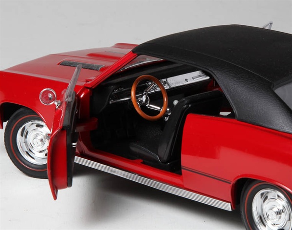 CHEVELLE 1967 L-78 CHEVELLE RED W/ BLACK TOP 1/18 DIECAST AMERICAN MUSCLE ERTL 