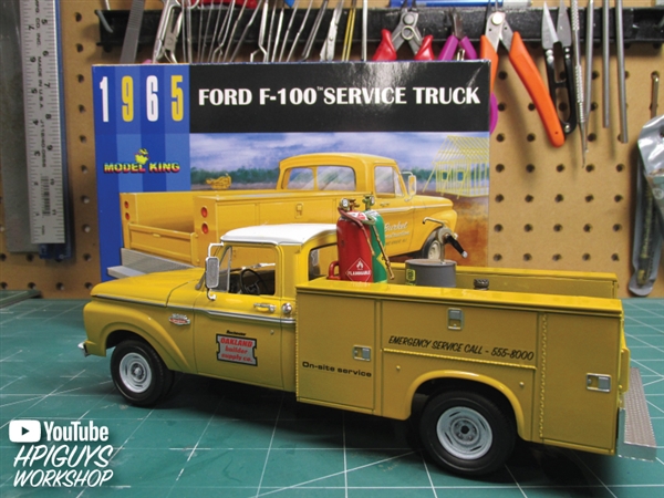 Moebius 1235 1965 Ford F-100 Service Truck model kit