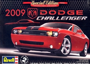 2009 Dodge Challenger (1/25) (fs) Damaged Box