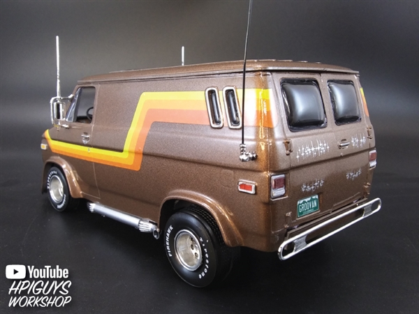 1976 Custom Van (1/25) (fs)