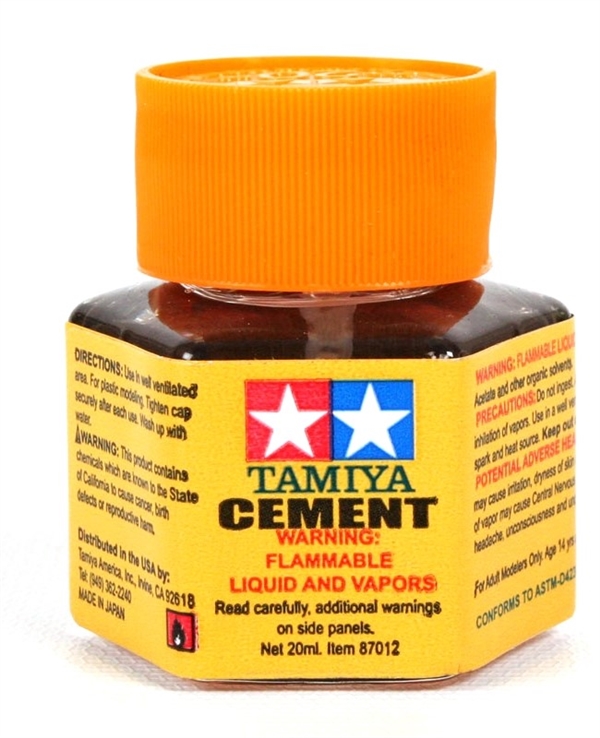 Tamiya Plastic Cement Glue (20 ml)